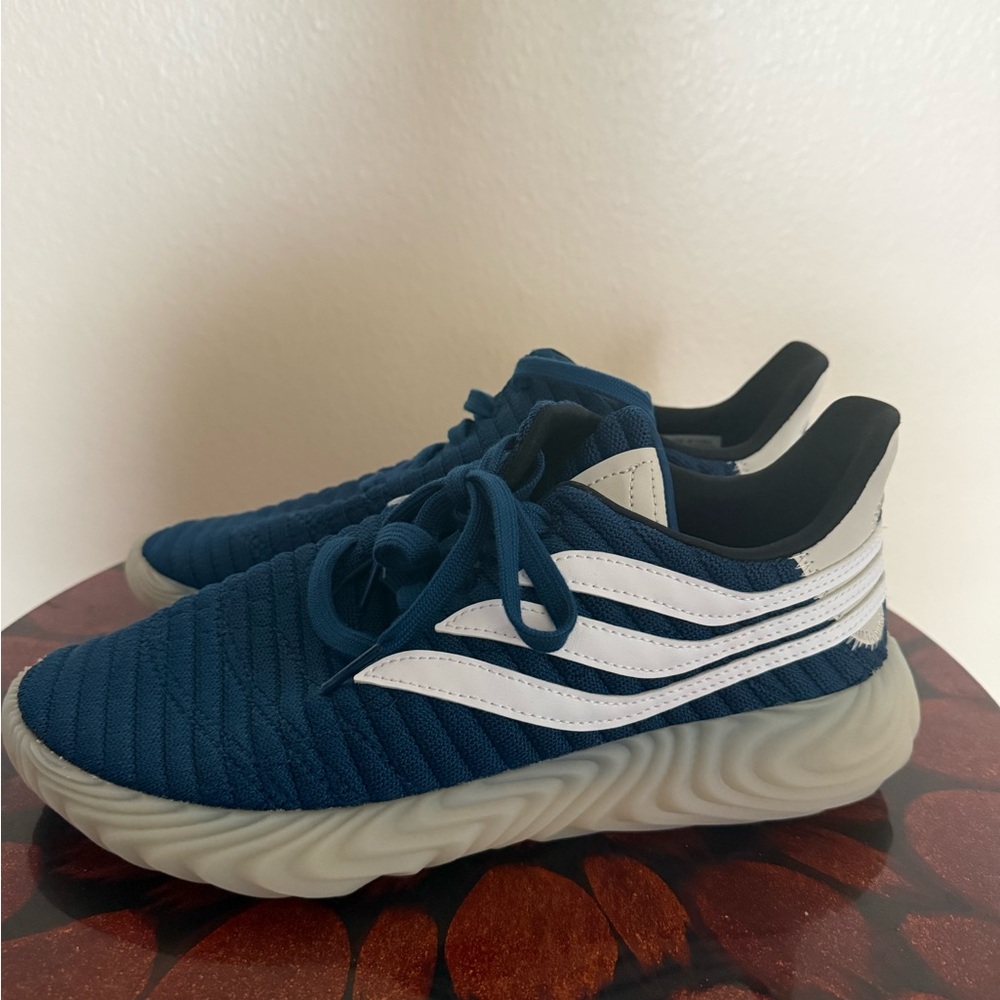 Adidas Sobakov Boys Size 6.5Y Blue White Athletic Running Walking Shoes Sneakers